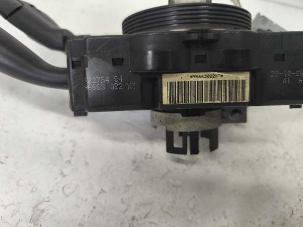 COMMODO CITROEN / PEUGEOT - Vue 3